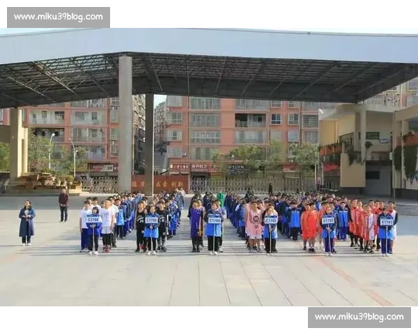 校园联赛战报揭晓青春拼搏书写荣耀新篇章各队实力对决点燃赛场激情梦想 - 副本