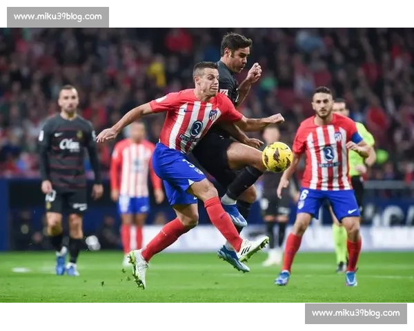 欧冠焦点战激烈对决豪门鏖战绝杀引爆赛场激情球迷彻夜狂欢分析前景 - 副本