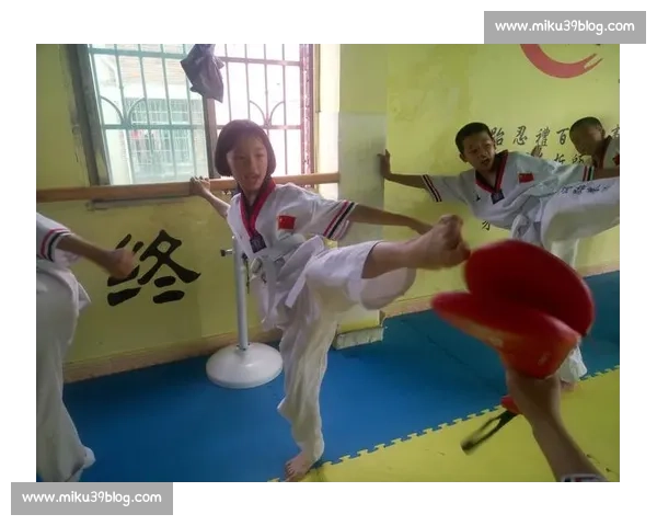 激烈对决见证实力跆拳道赛况全面解析与焦点回顾精彩瞬间与战术博弈深度盘点 - 副本